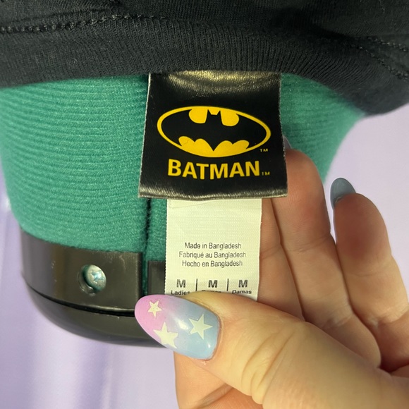 DC Comics Catwoman T-Shirt - Picture 3 of 4